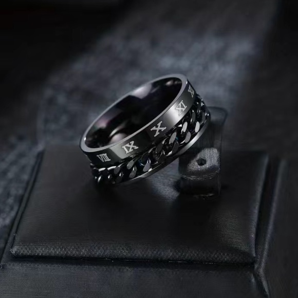 Black Roman Numeral Chain Anxiety Fidget Spinner Ring - Picture 2 of 7